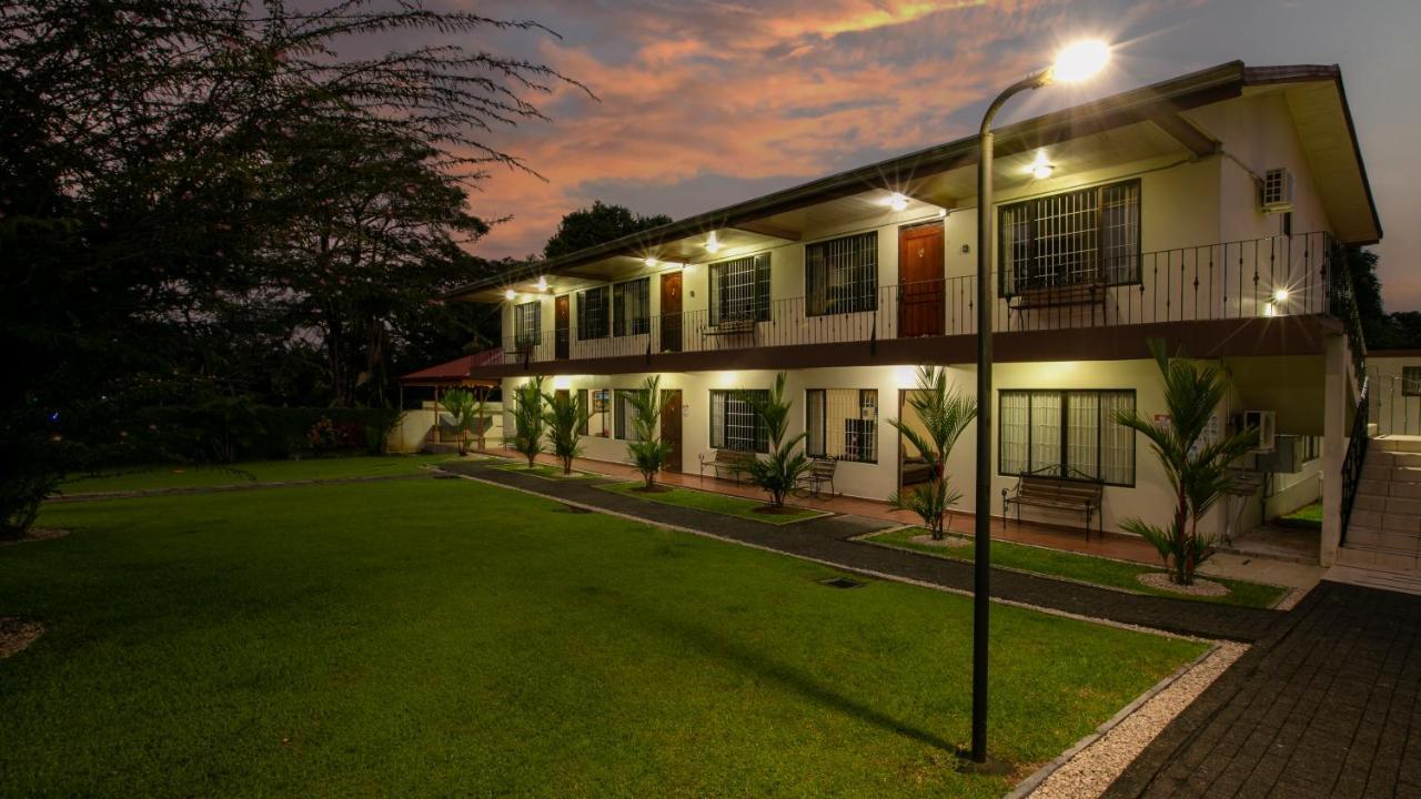 Condo'S Vista Al Volcan La Fortuna Buitenkant foto